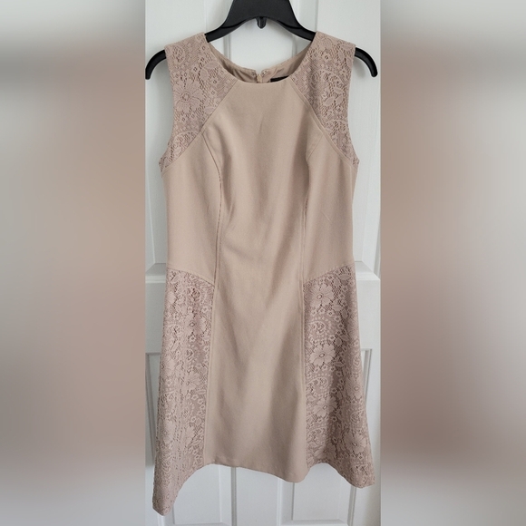 Adrianna Papell Taupe Beige Lace Panel Sleeveless Midi Dress Size 10 - Picture 1 of 4